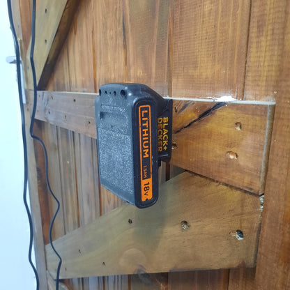 Black & Decker 18V Battery Holder - 3D printed